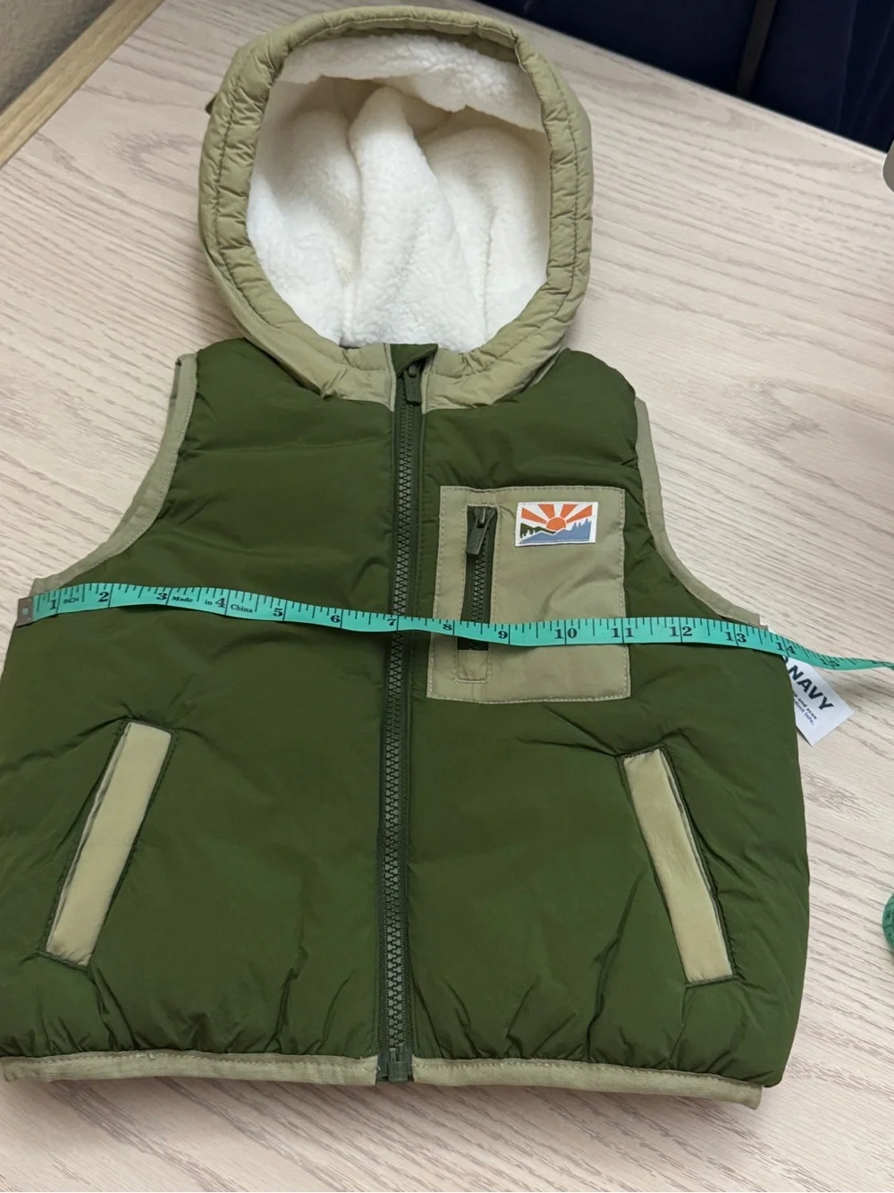 NWT Old Navy Toddler Kids Hooded Puffer Vest Green Sz 2T (33-36